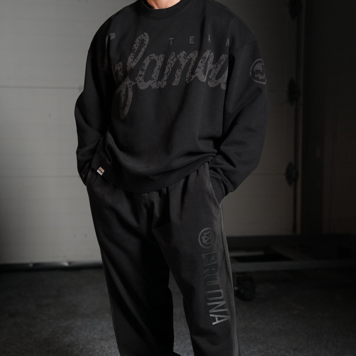 HERITAGE CREW - SCRIPT / BLACK WASH