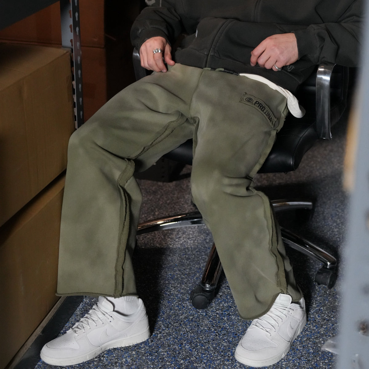 FOUNDATION PANT - OLIVE WASH