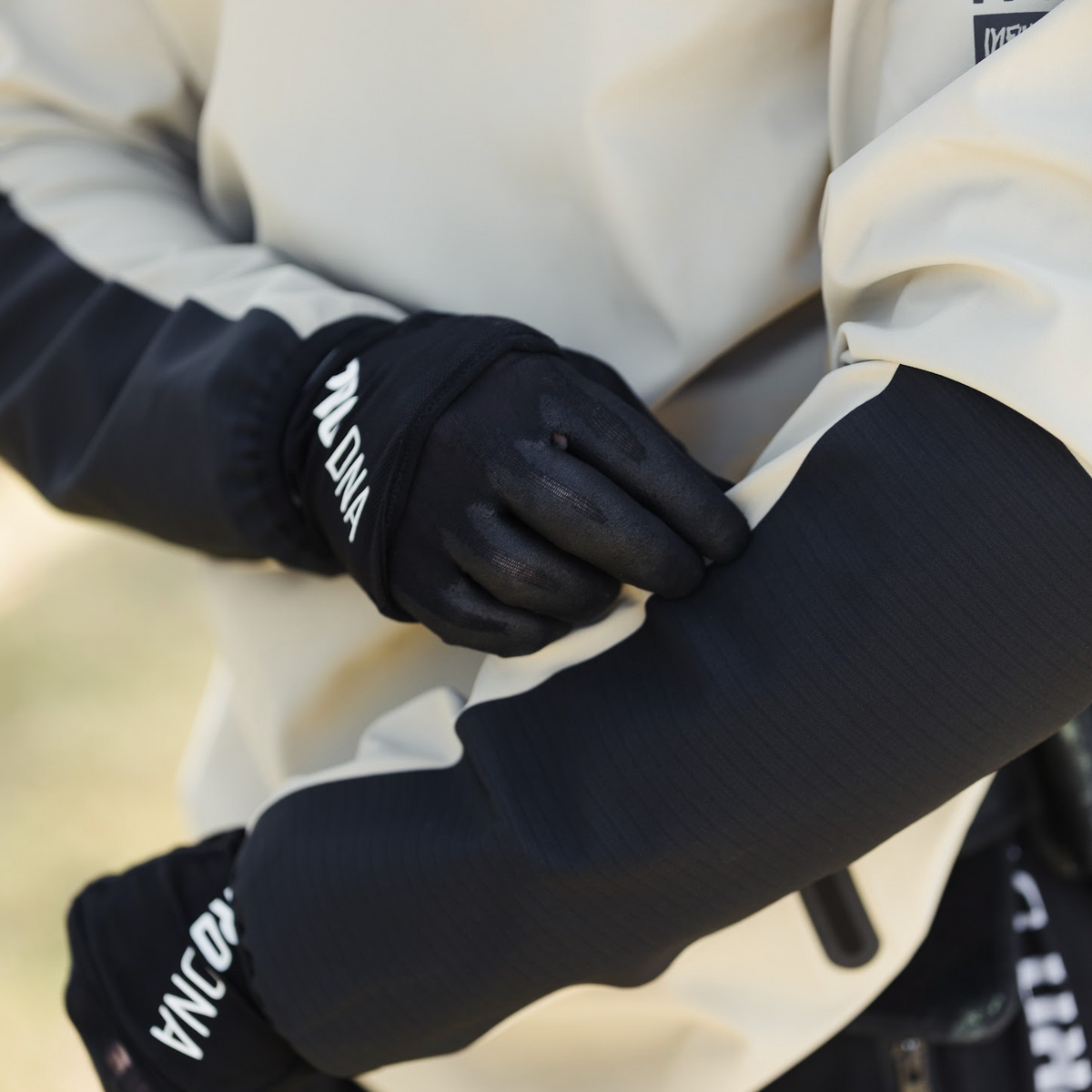 PRO DNA™ SPEC-1 SOFT SHELL PLAYING HOODIE - DUNE