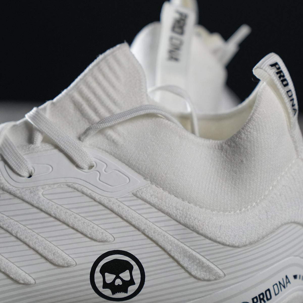 PRO DNA™ VOLTRAX CLEATS - WHITE